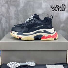 Triple S Schwarz/Weiß/Rot
