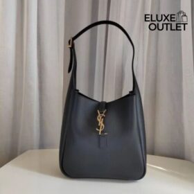 Le 5 a 7 Hobo Bag Schwarz 23 cm