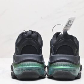Triple S Clear Sole Schwarz
