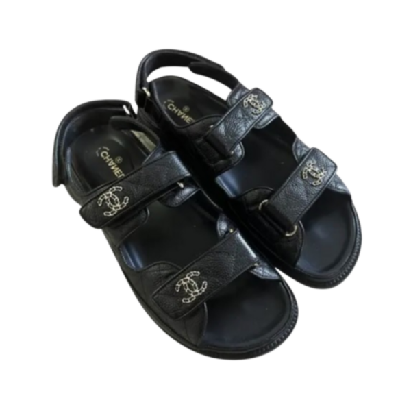 Schwarz mit silbernen Details 41EU