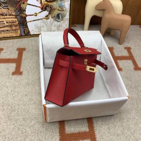 Kelly 20 Epsom Rot