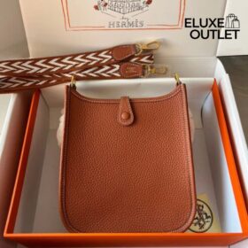Evelyne 16 Amazone