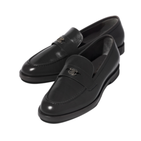 Schwarze Loafer