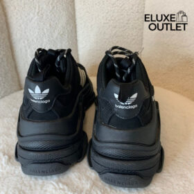 Triple S Schwarz
