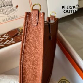 Evelyne 16 Amazone