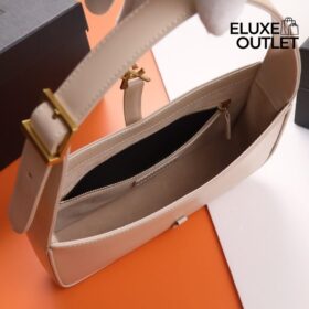 Le 5 a 7 Hobo Bag Creme 24,5 cm