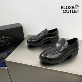 Slipper Aus Mattem Leder Schwarz