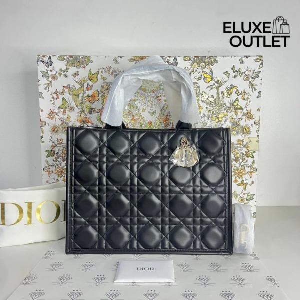 Book Tote Medium Schwarz 36.5