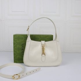 Jackie 1961 Creme 27,5 cm