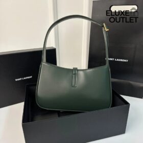 Le 5 a 7 Hobo Bag Dunkelgrün 24,5 cm