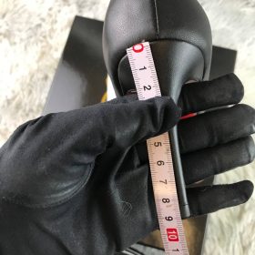 Louboutin Iriza Schwarz 8.5 cm