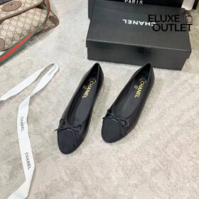 Lammfell & Grosgrain Schwarz