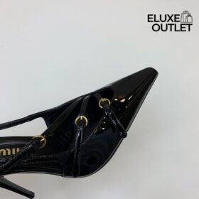Slingback-Pumps mit Schnalle