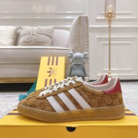 Wmns Gazelle GG Braun