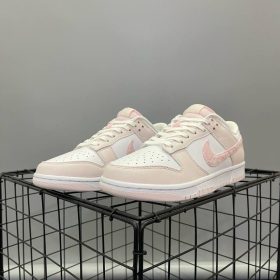 Dunk Low Pink Paisley