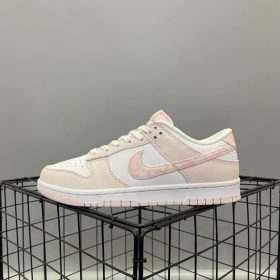 Dunk Low Pink Paisley