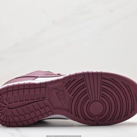 Dunk Low PRM