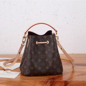 NeoNoe BB Braun 20 cm