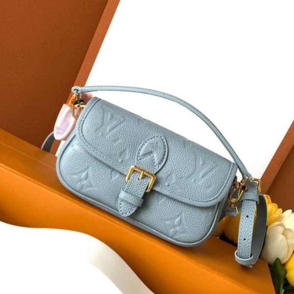 Nano Diane Blau 19 cm