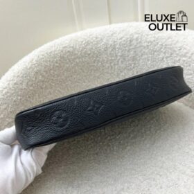 Multi Pochette Schwarz 25 cm