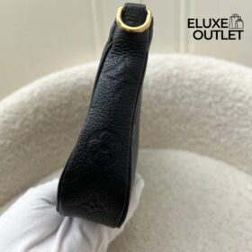 Multi Pochette Schwarz 25 cm