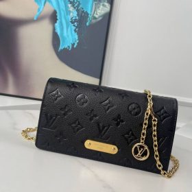 Lily Schwarz 20.7 cm