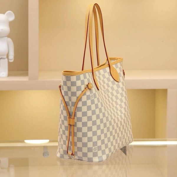 Neverfull GM Weiss 39 cm
