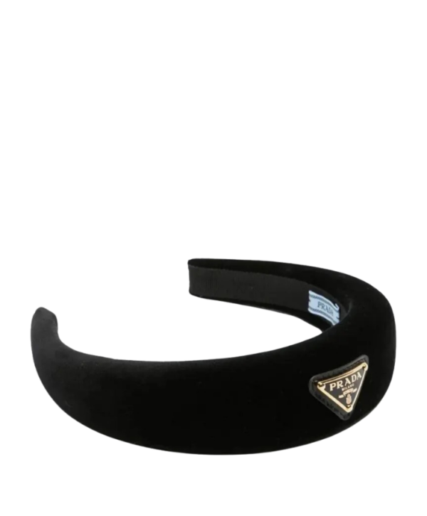 Haarband aus Samt mit dreieckigem Logo-Schild Schwarz