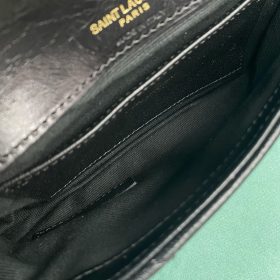 Collegge Schwarz 20 cm