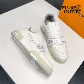 Trainer Weiß