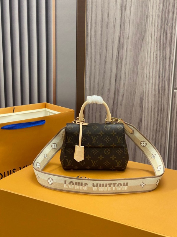Cluny Mini Monogram Canvas 20 cm