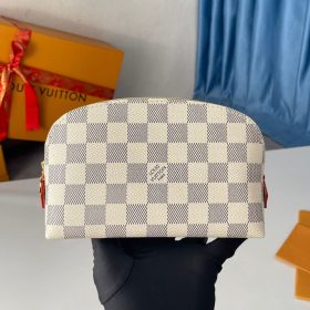 Damier Cosmetic Pouch PM 19 cm
