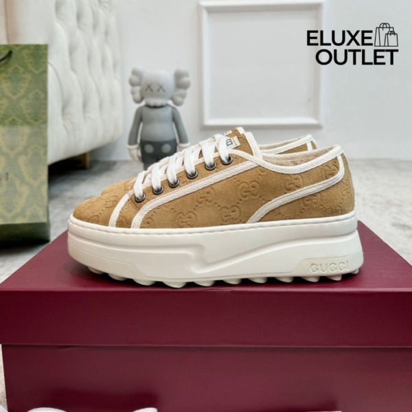 GG Beige Wildleder