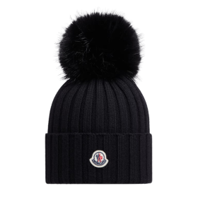 Wollmütze mit Pompon