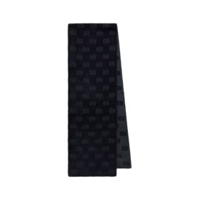 Flauschiger Schal Schwarz