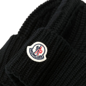 Mütze mit Logo-Patch aus Strick