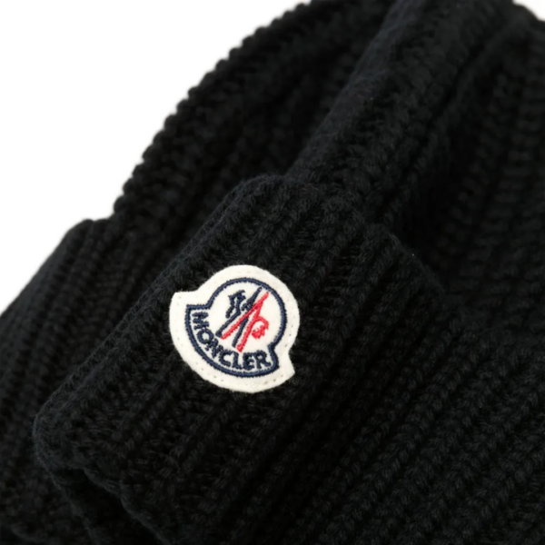 Mütze mit Logo-Patch aus Strick