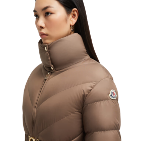 Brou Diagonal gesteppte Lange Daunenjacke