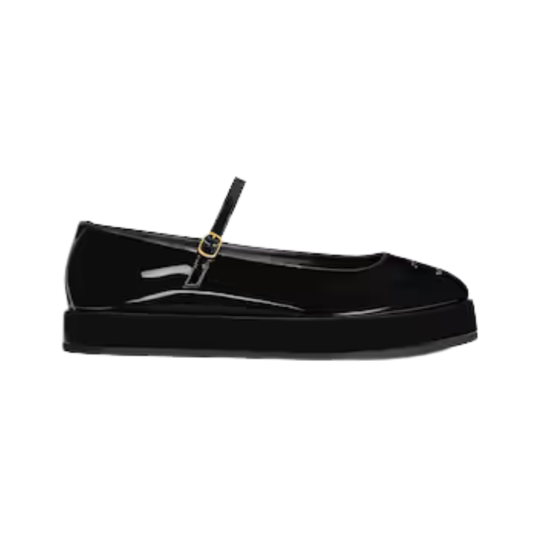 Clara wedge mary-jane ballerina aus patentkalbsleder