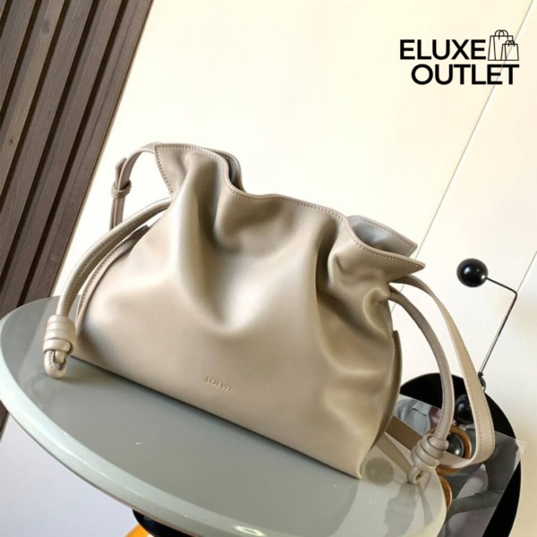 Clutch aus Nappa-Kalbsleder Sand 24.5cm