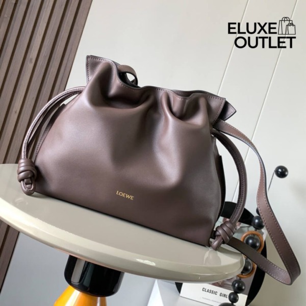 Clutch aus Nappa-Kalbsleder Schokolade 24.5cm