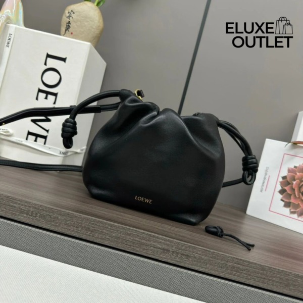 Mini Flamenco Clutch aus Nappaleder in Schwarz 18cm