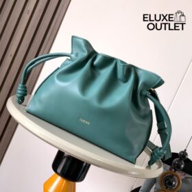 Clutch aus Nappa-Kalbsleder in Vetiver 24.5cm