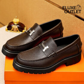 Braune Loafer mit Sohle