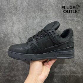Trainer Schwarz