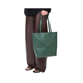 Mittlere Puzzle Fold Tote aus glänzendem Kalbsleder 31.5cm