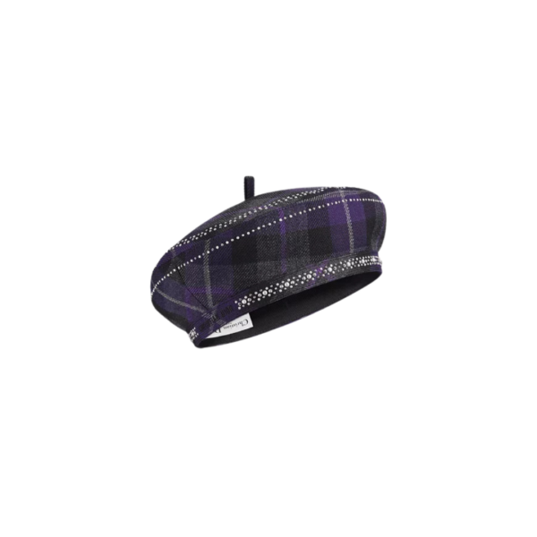 Zwarte en paarse scheerwol met zilverkleurige studs en witte metalen parels