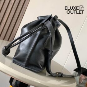 Clutch aus Nappa-Kalbsleder Schwarz 24.5cm