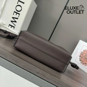Clutch aus Nappaleder in Schokoladenbraun 18cm