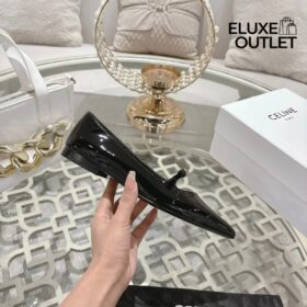 Suzy Pointy Toe Ballerina aus Patentkalbsleder